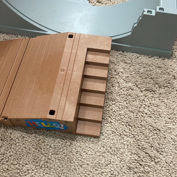 Playmobil skate park set ramps characters skateboards & carrying case great set - Picture 5 of 9